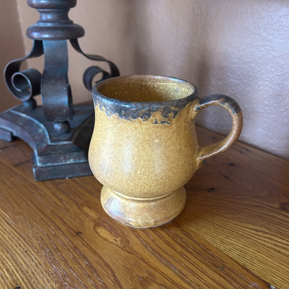 McCoy USA 7112 Mug pedestal footed brown clay rustic coffee mug